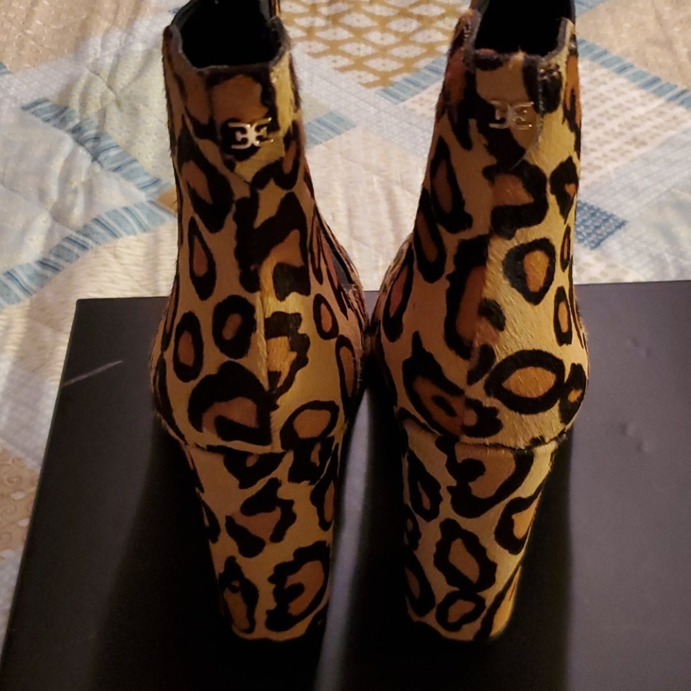 Ankle Boots - Picture 4 of 4